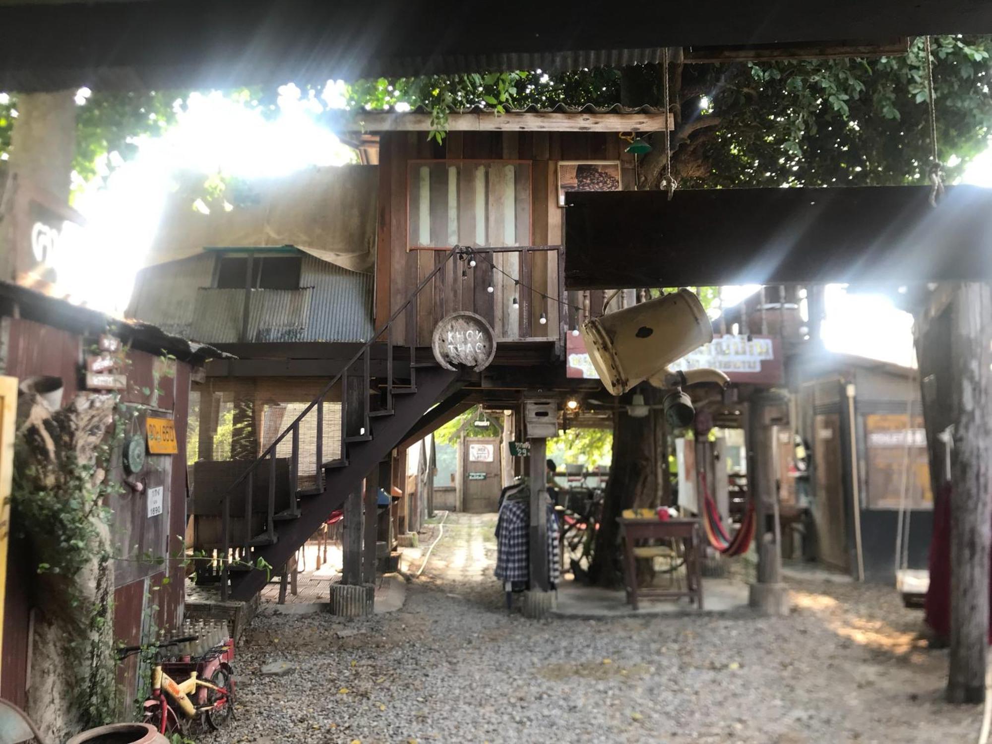 Khonthao Hotel Lamphun Bagian luar foto