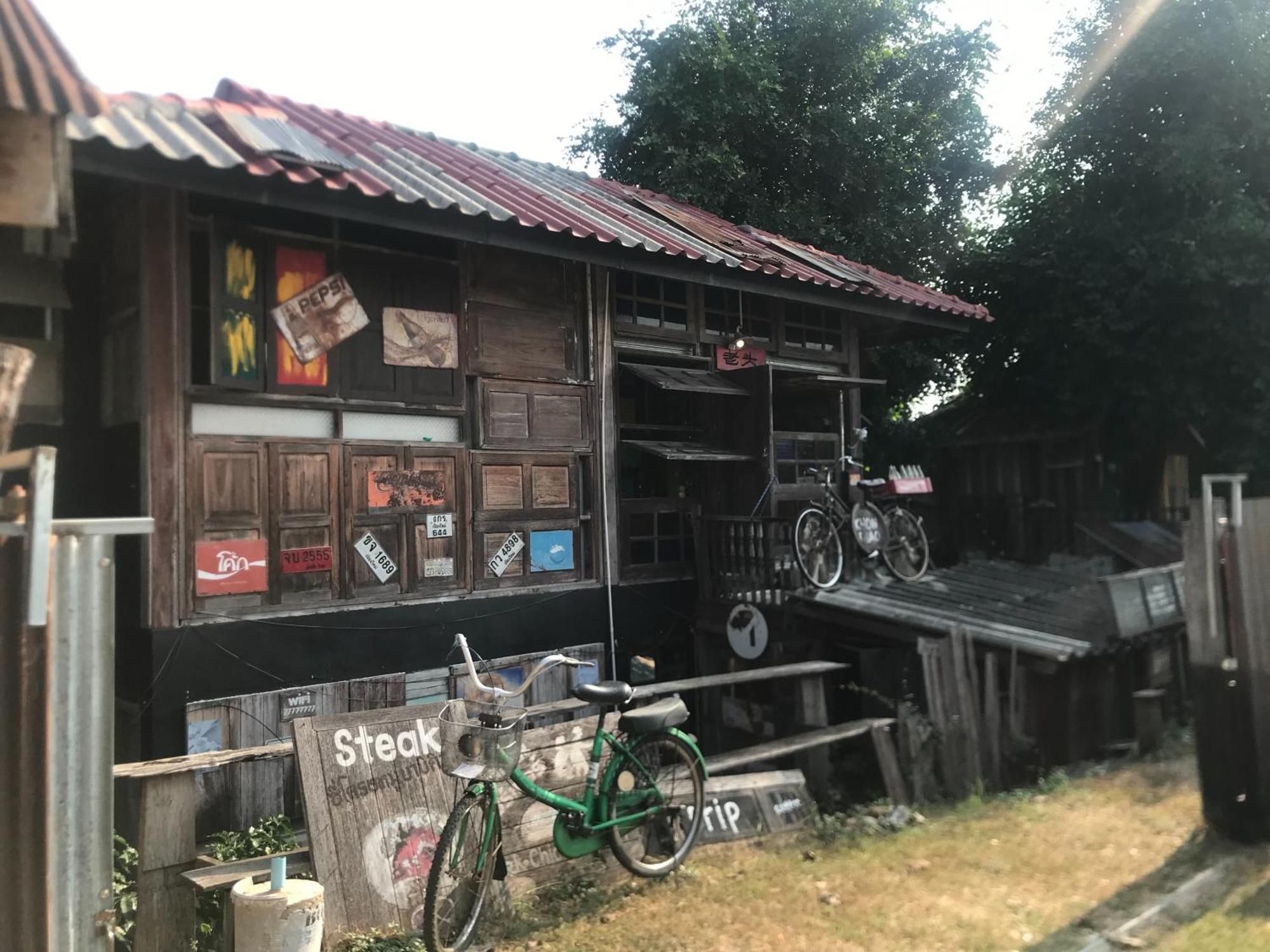 Khonthao Hotel Lamphun Bagian luar foto