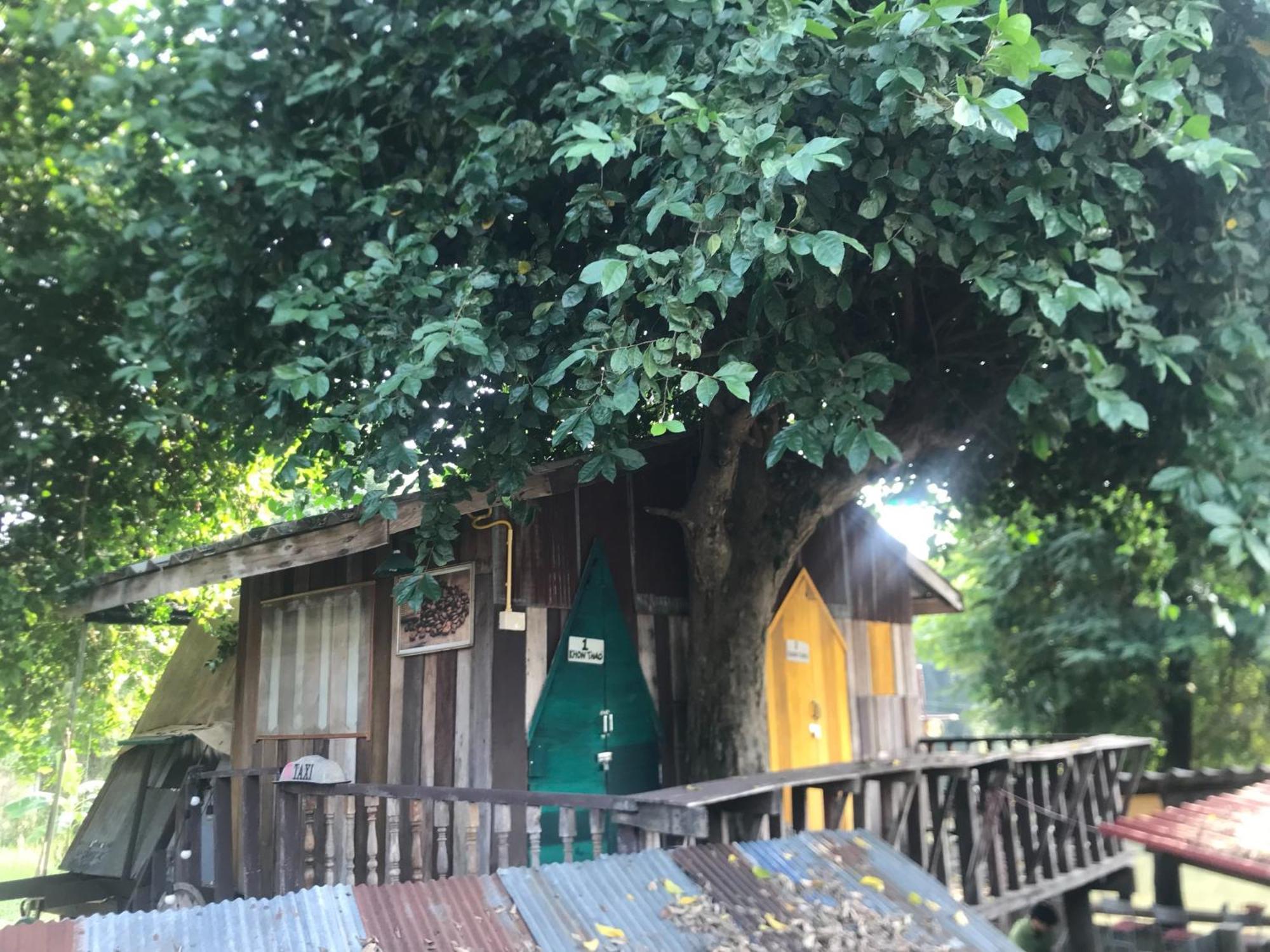 Khonthao Hotel Lamphun Bagian luar foto
